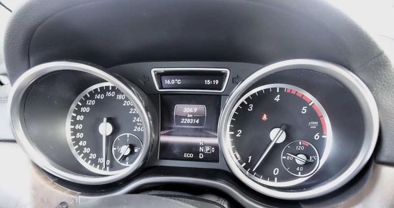 Mercedes-Benz ML cena 75700 przebieg: 228000, rok produkcji 2012 z Otmuchów małe 781